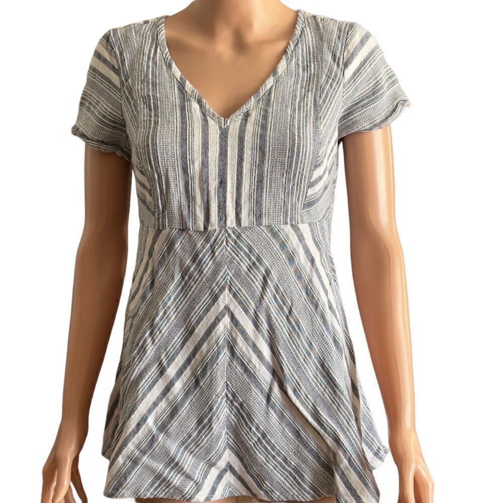Jessica Simpson 💯% Cotton Maternity Top SMALL
